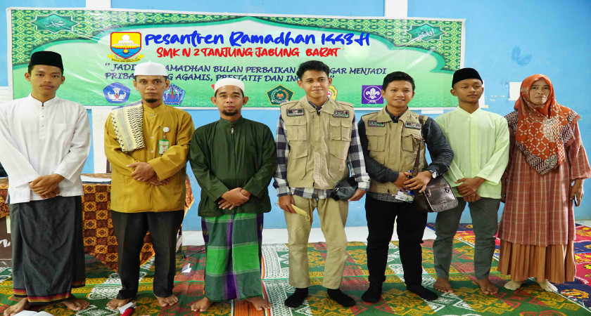 Rohis SMK Negeri 2 Tanjung Jabung Barat Laksanakan Pesantren Ramadhan 1443 H